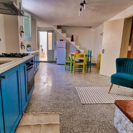 別荘 A Quai A Chiara *